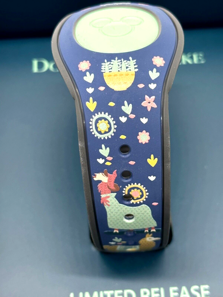 Disney Dooney and & Bourke Emperors New Groove Llama Magic Band 2 Magicband LR