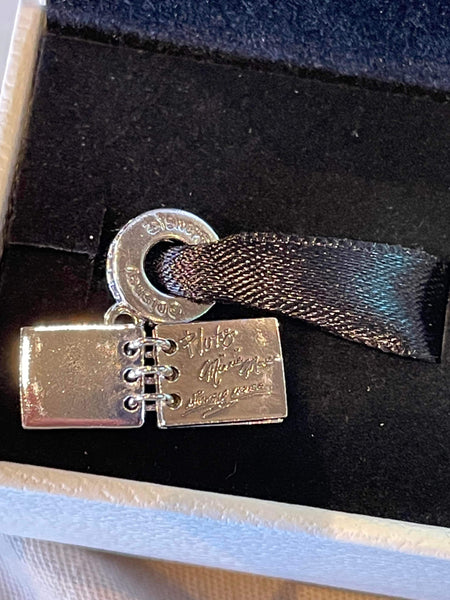 Disney Parks Autograph Book 2021 Exclusive Pandora Charm